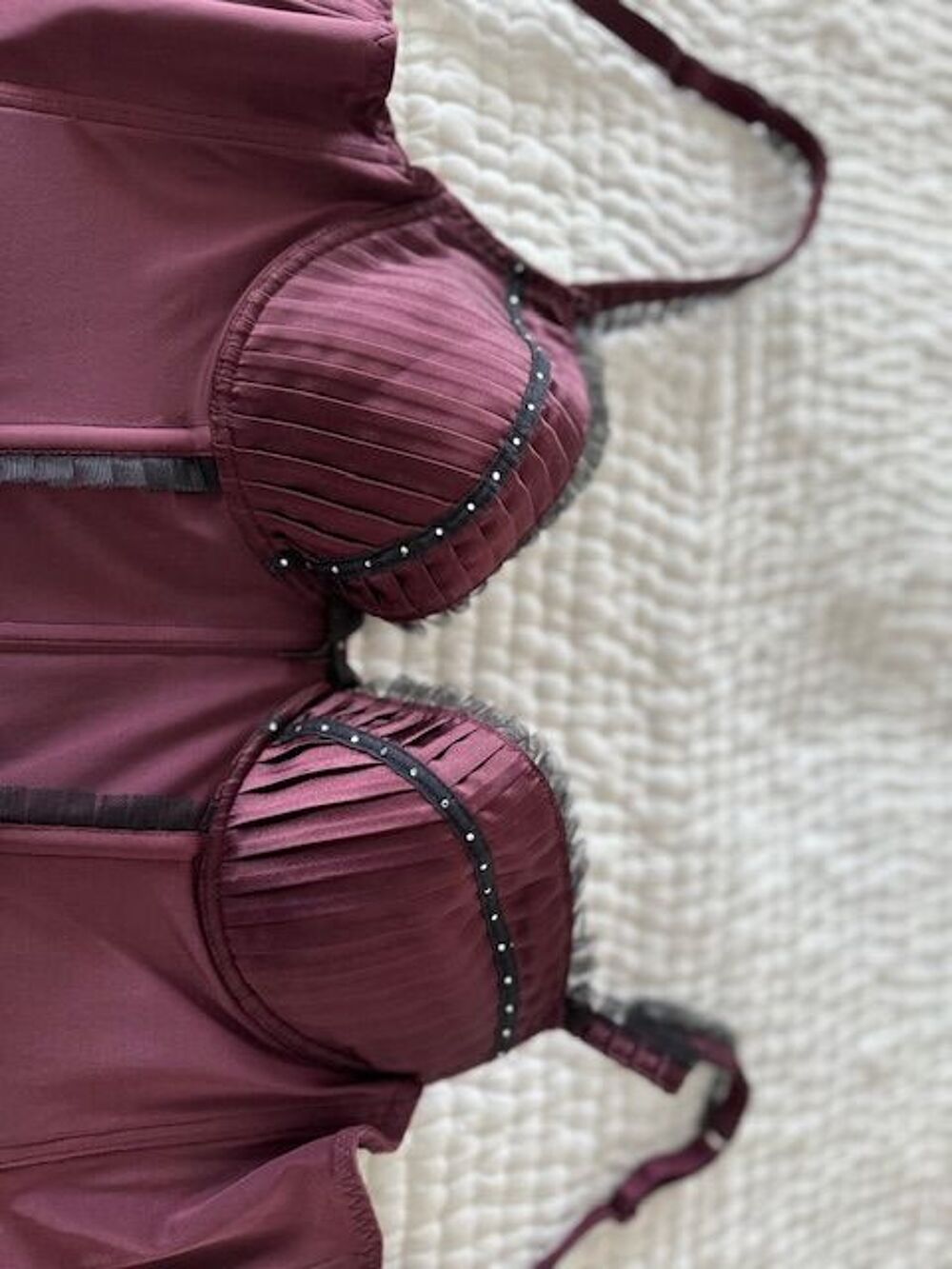 Superbe gu&ecirc;pi&egrave;re Lejaby 95B Vêtements
