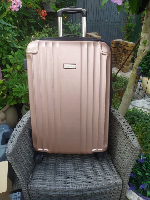 VALISE MOYENNE ROSE 10 Bondy (93)