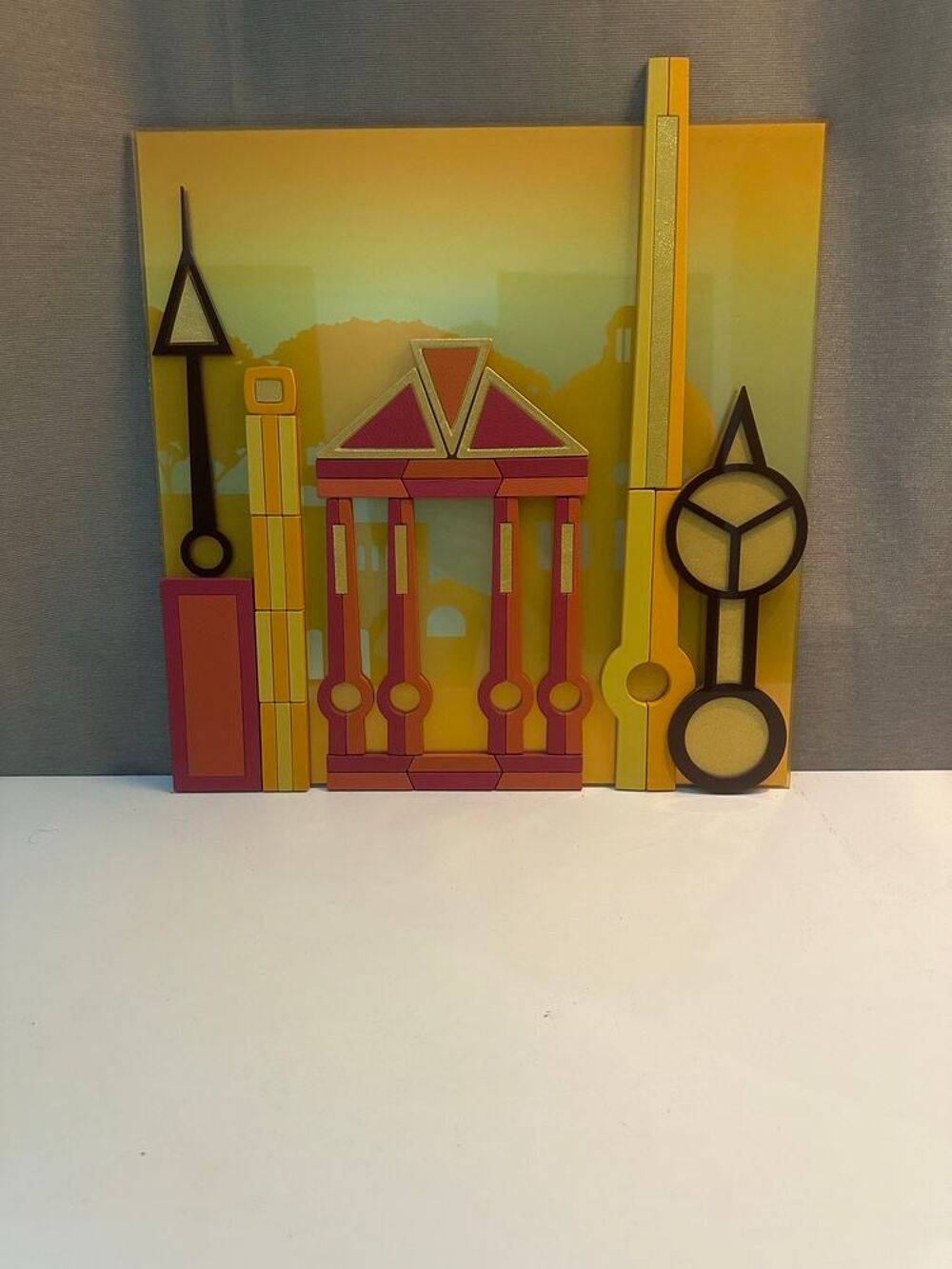 Pr&eacute;sentoir Rolex Officiel - Rare PLV de Vitrine Jaune - Design G&eacute;om&eacute;trique 