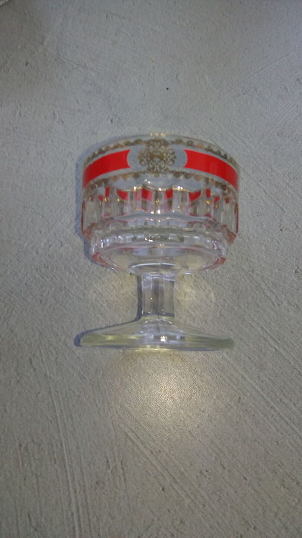 Carafe et 4 coupes (ann&eacute;es 1970) Electroménager