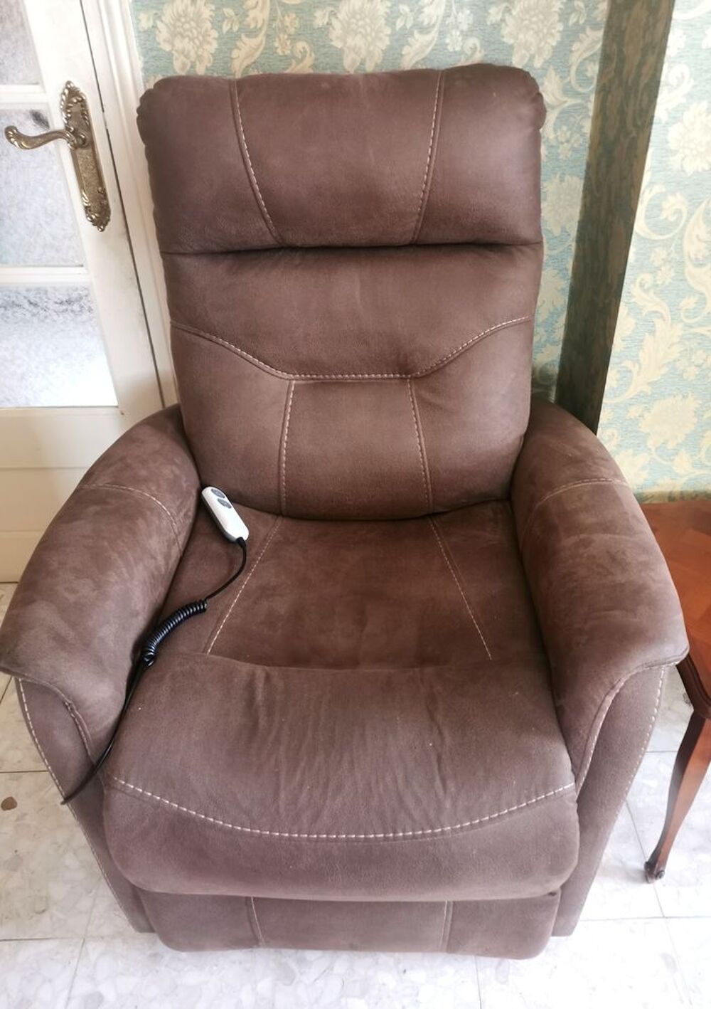 Fauteuil Confort &Eacute;lectrique BASTIDE (Confort M&eacute;dical) Meubles