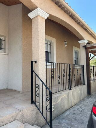  Maison � vendre 5 pi�ces 132 m� Marignane