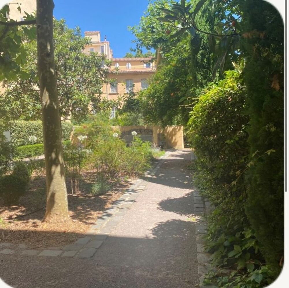 Vente Appartement Studio rue de l'Opéra équipé dans résidence de prestige Aix-en-provence