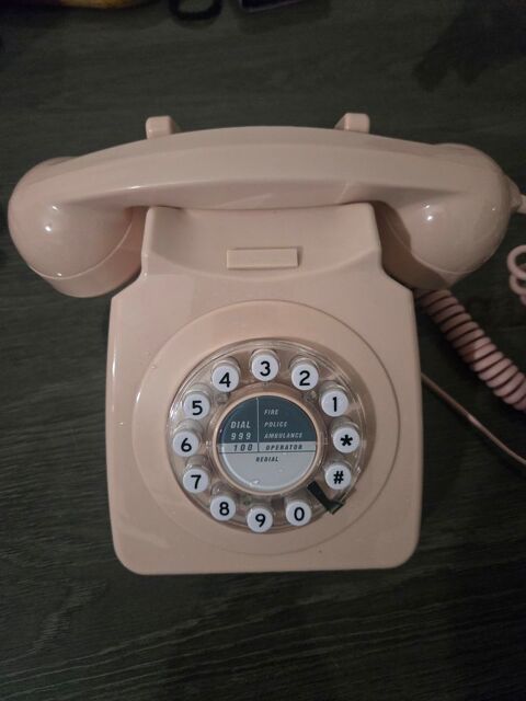 Téléphone fixe colector  paris 40 Chelles (77)