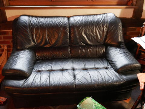 Canap� cuir noir 300 Saint-Denis-le-Ferment (27)