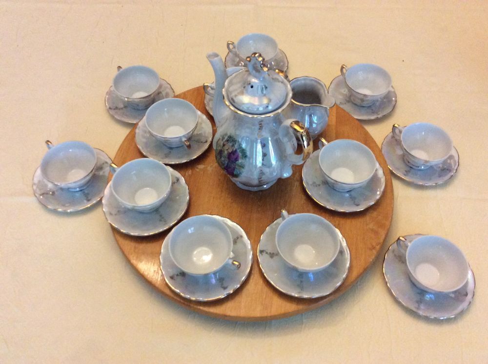 Service &agrave; caf&eacute; porcelaine d'Italie 14 pi&egrave;ces TBE Décoration
