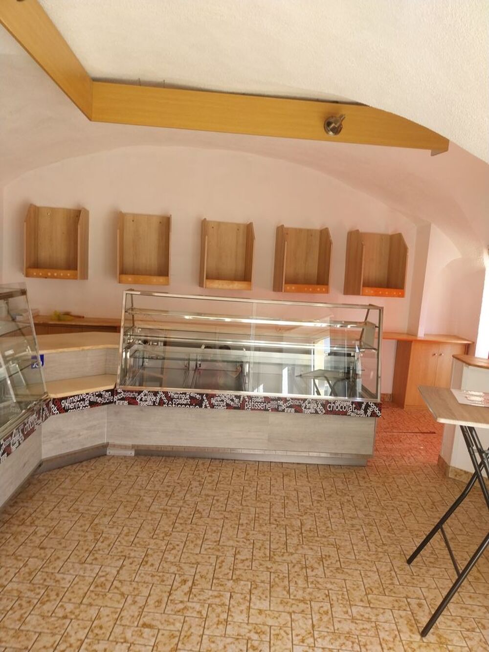 Vitrine r&eacute;frig&eacute;r&eacute;e Electroménager