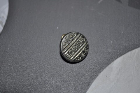 Bouton ancien 10 Perreuil (71)