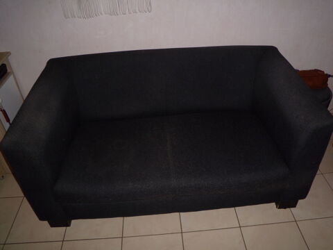 CANAPE DEUX PLACES BON ETAT 0 Acirits-Camou-Suhast (64)