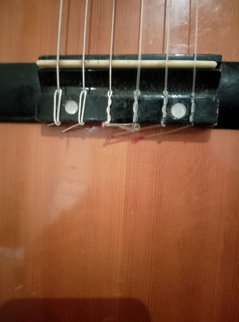 Guitare cordes compl&egrave;te pr&ecirc;te a jouer Instruments de musique
