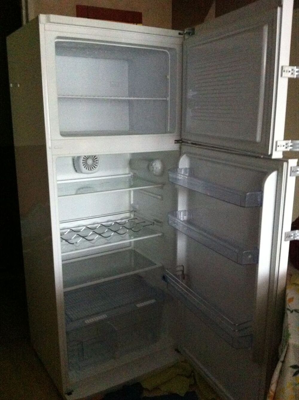 REFRIGERATEUR-CONGELATEUR Electroménager