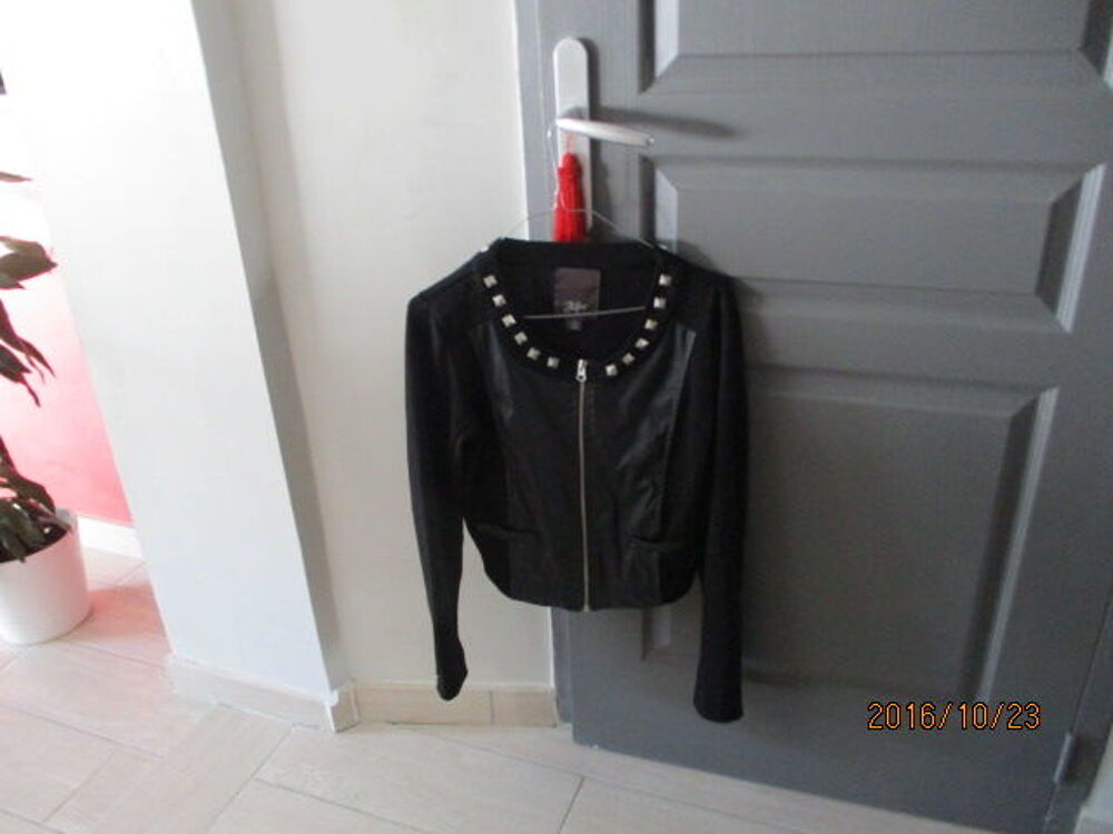 veste courte Vêtements