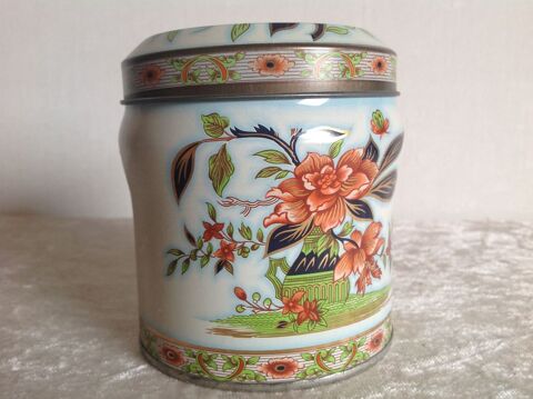 BOITE ANCIENNE MOTIF FLORAL ASIATIQUE EN MÉTAL Envoi Possibl 12 Trégunc (29)