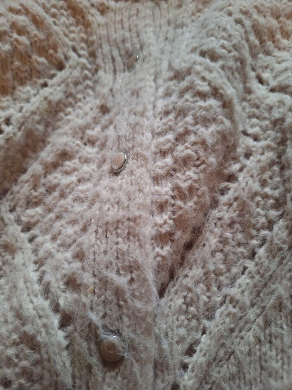 cardigan en maille ajour&eacute;e Vêtements
