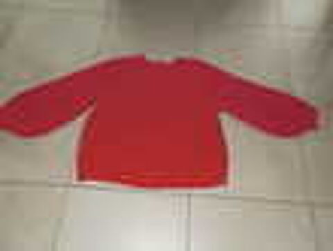pull rouge taille 42 (manches amples) Vêtements