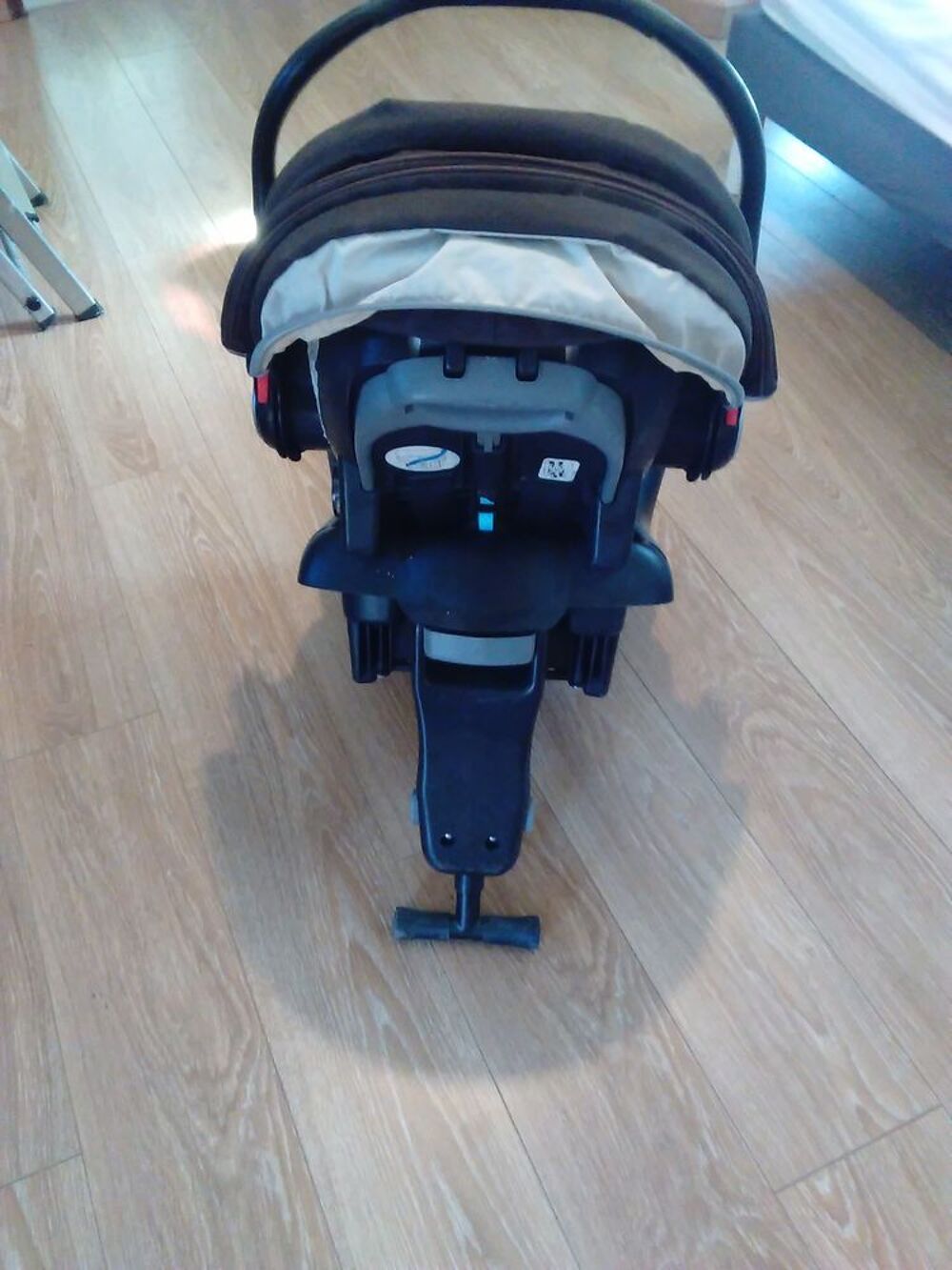 coque auto b&eacute;b&eacute; premier age Pu�riculture