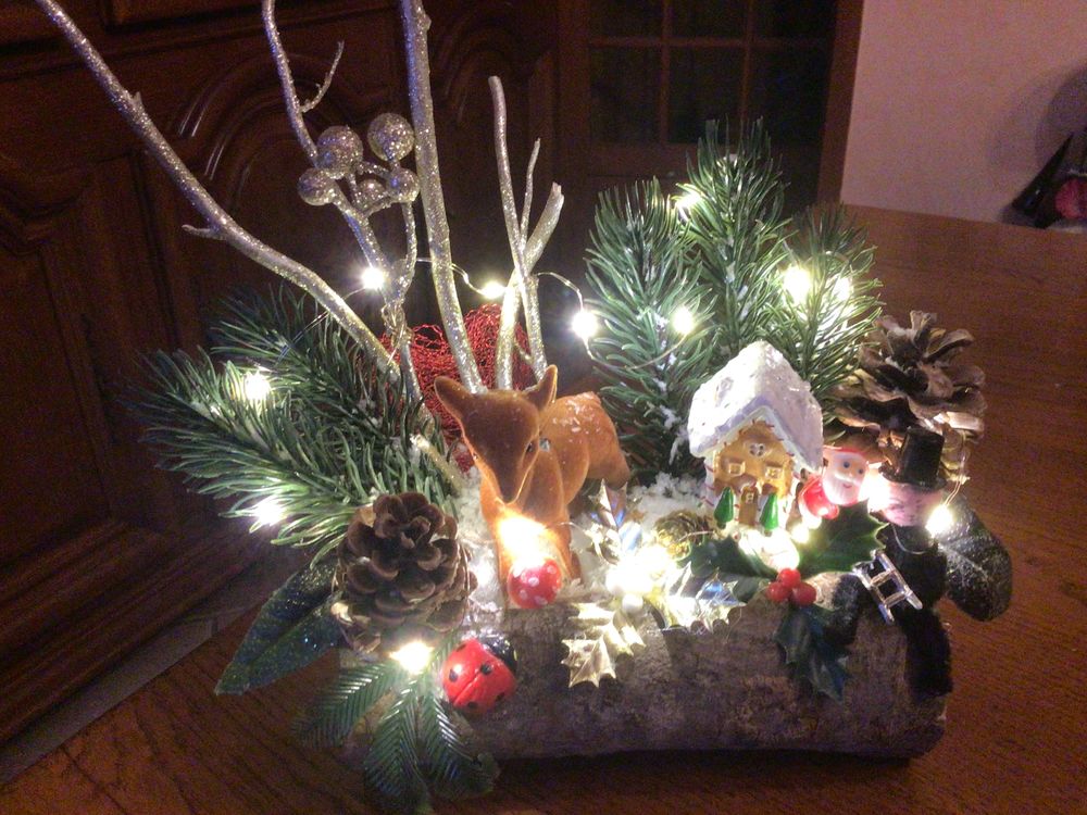 Arrangements de No&euml;l fait maison un grand choix et couronne Décoration