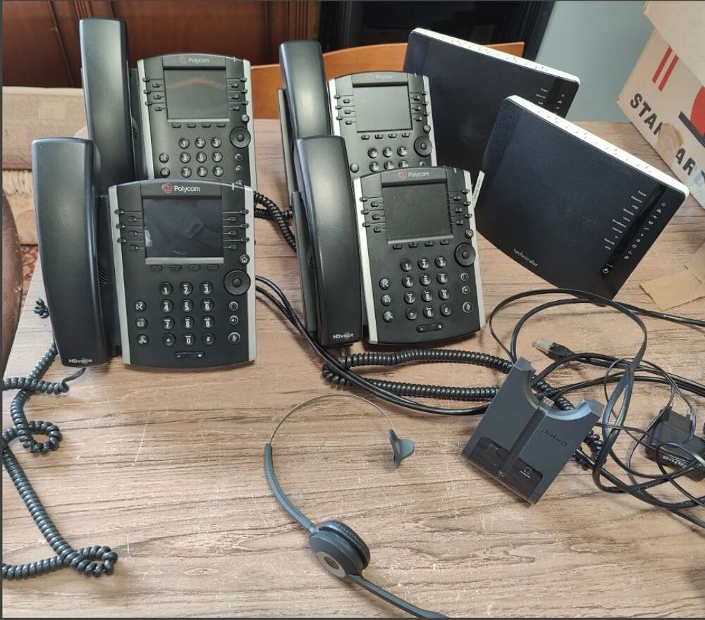 Equipement T&eacute;l&eacute;phonie et Mon&eacute;tique Matériel informatique