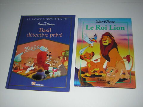 2 livres Basil détective privé + Le Roi Lion Nay (64)