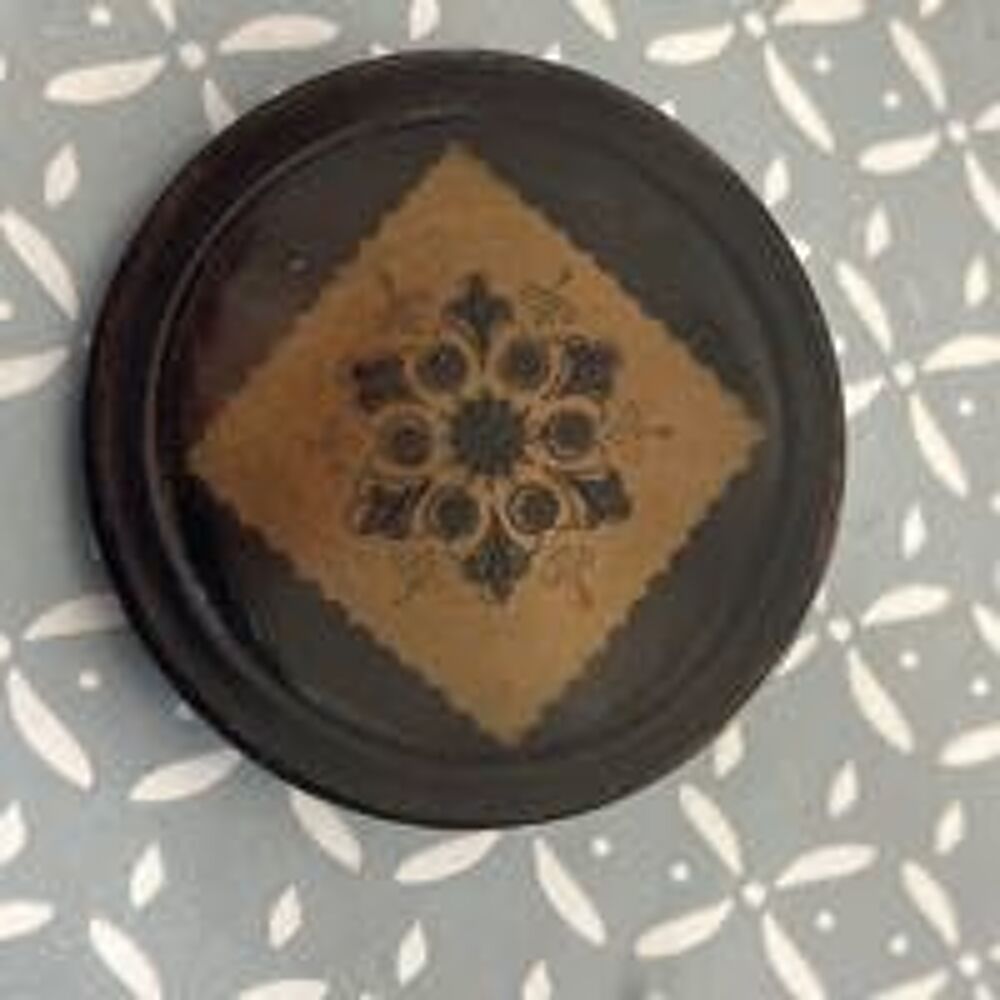 lot, trois boutons anciens 