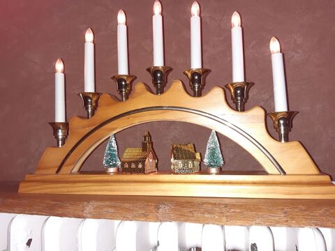 Chandelier Nol Bois 7 Bougies + Maisonnettes & Sapins. 39 Le Vernois (39)