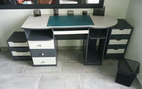 Ensemble bureau 200 Mazan (84)