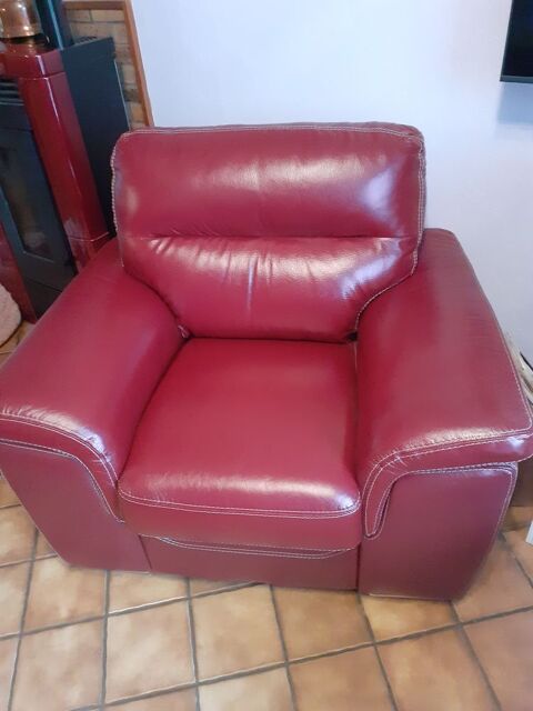 Canap cuir + 1 fauteuil 350 Castelnau-de-Mdoc (33)