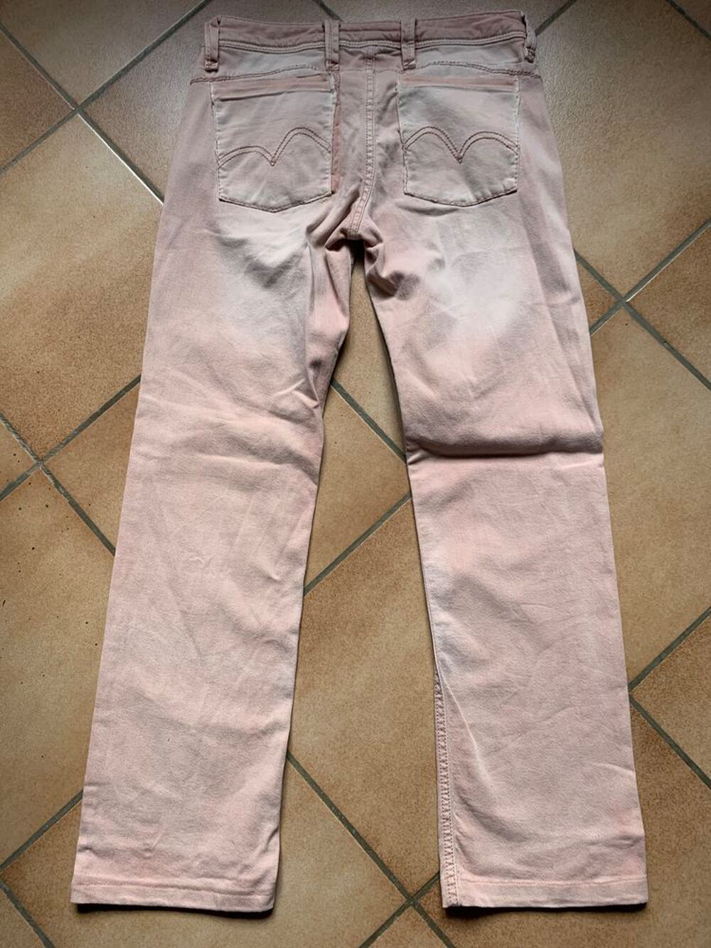 Levi's jeans 03570 vieux rose d&eacute;lav&eacute; W30 L34 mod&egrave;le sp&eacute;cial, Vtements