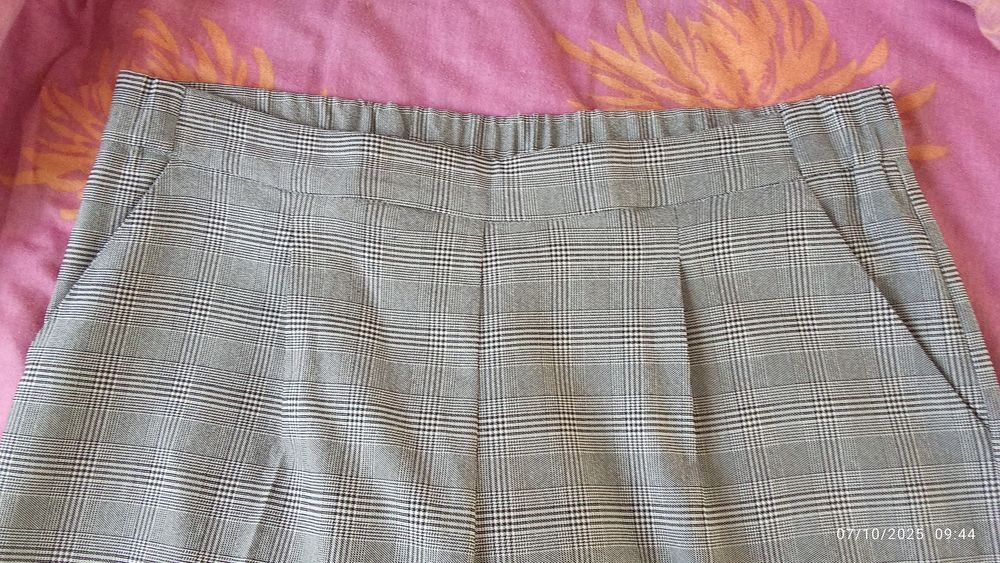 Pantacourt femme V�tements