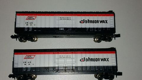 train N M.R.C 7025 - 2 wagons marchandises US Johnson wax 34 Colombes (92)