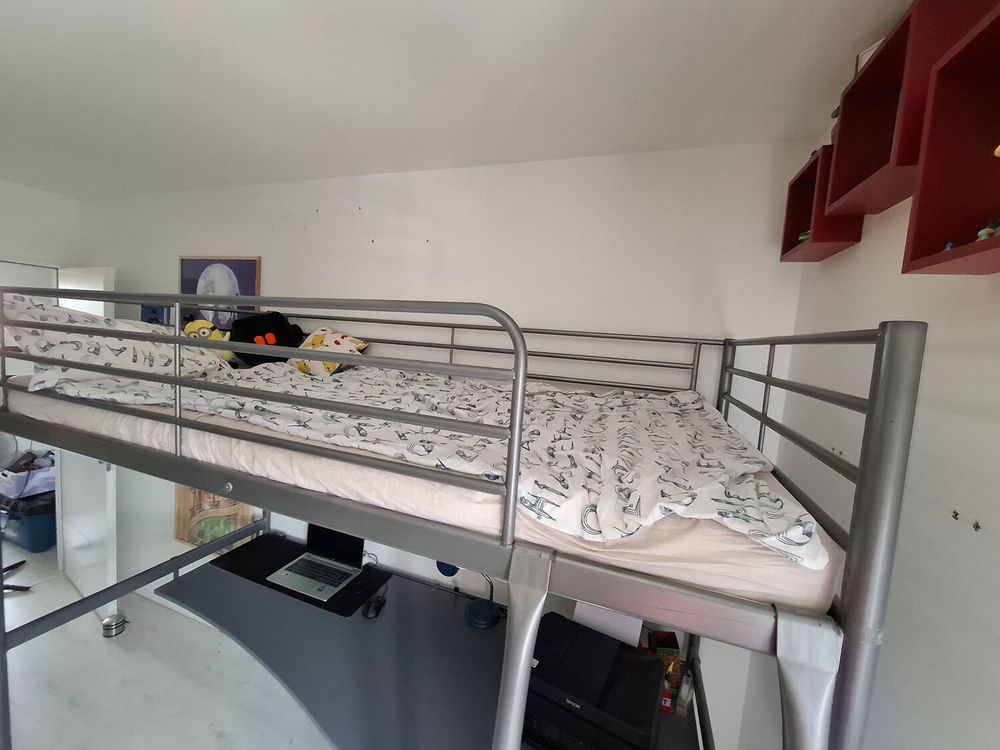 Lit mezzanine ikea avec matelas et bureau int&eacute;gr&eacute;.1 personne Meubles