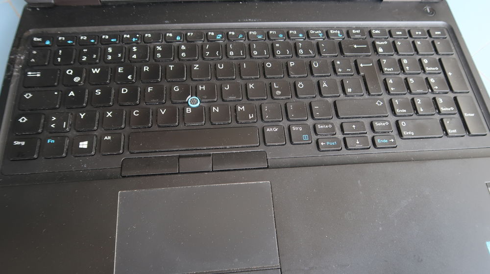 PC portable DELL Latitude , carte mere HS, le reste OK Matériel informatique