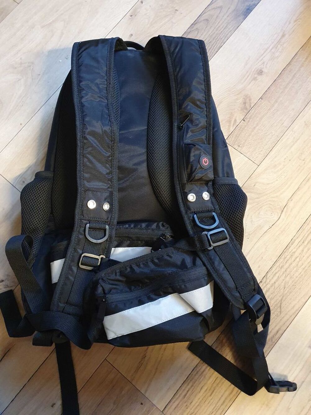 Sac &agrave; dos avec leds clignotants pour cycliste Vélos