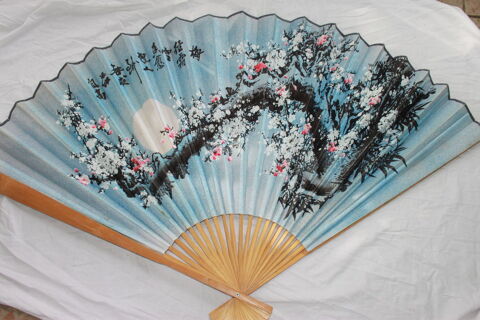 Eventail en bois de d�coration 4 Montigny-Lencoup (77)