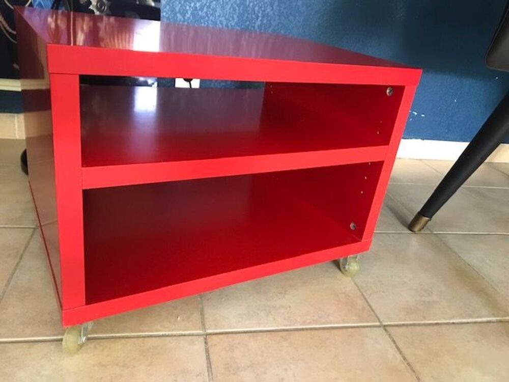 meuble roulant rouge Meubles