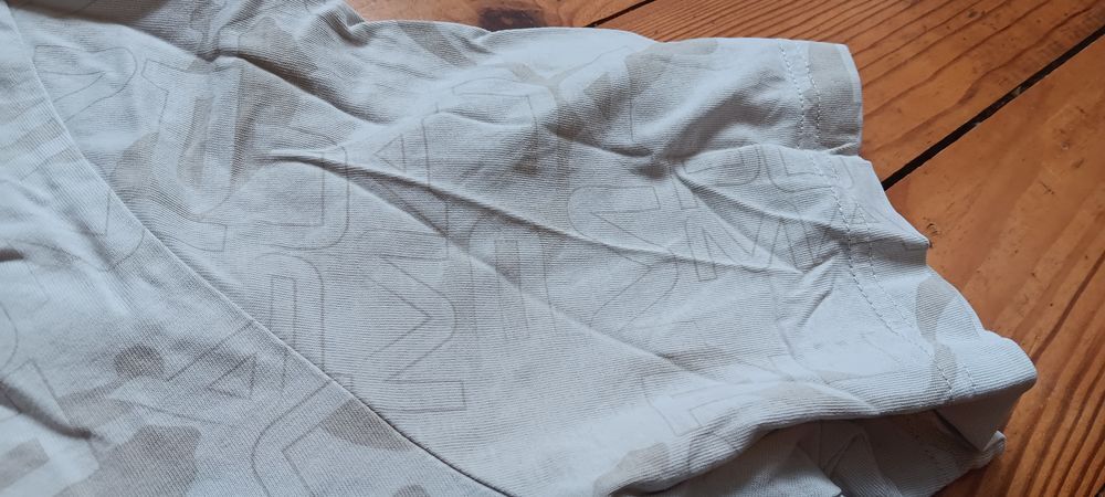 Lot t shirt homme et pantacourt homme Vêtements