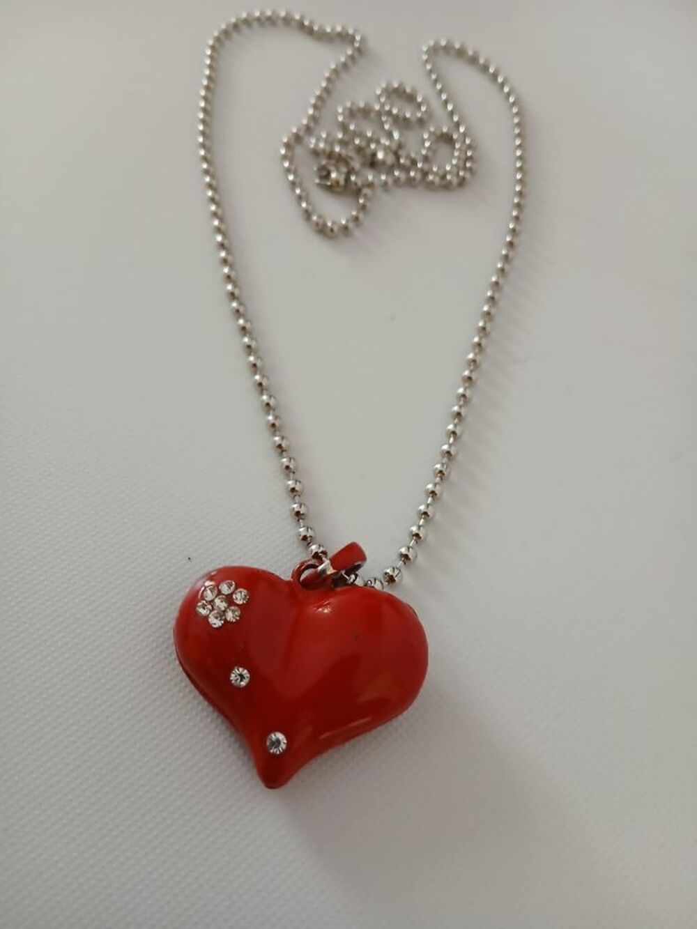 Joli sautoir c?ur rouge fleur strass N&deg;1410 Bijoux et montres