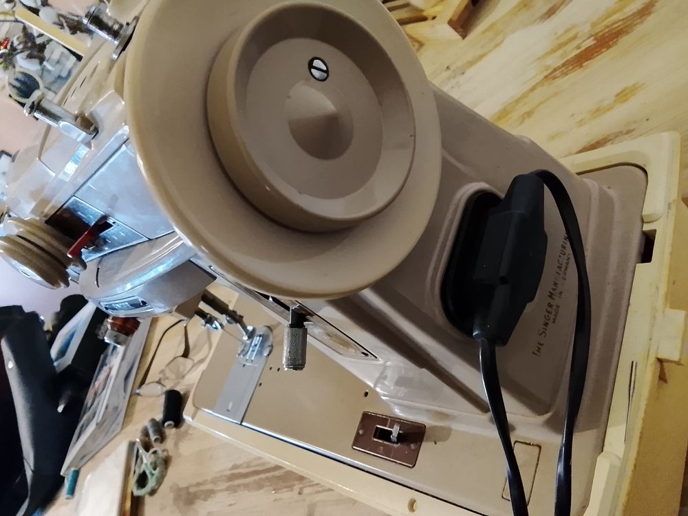 machine a coudre la veritable Singer Electroménager