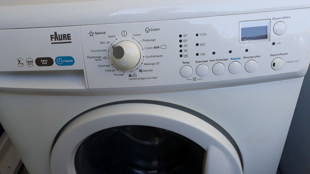 Machine &agrave; laver Faure 7kg Electroménager