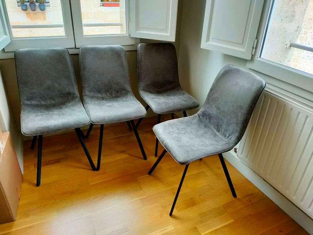 4 chaises grises style scandinave Meubles