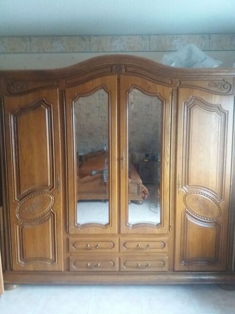 Armoire en chne 
PRIX NGOCIABLE 
900 Cernay (68)