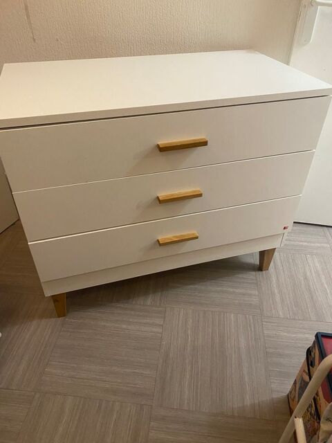 Commode VOX blanche lounge 260 Paris 19 (75)