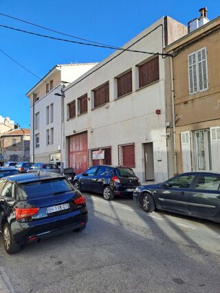  Immeuble � vendre 700 m�