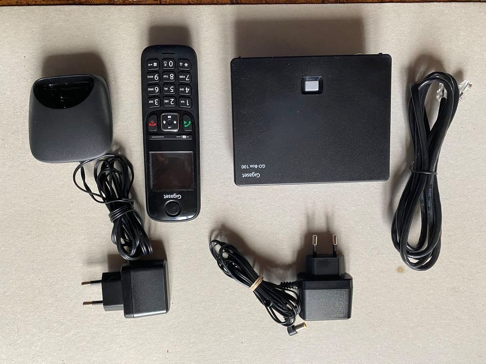 Telephone Gigaset Go-Box VOIP avec centrale. Téléphones et tablettes