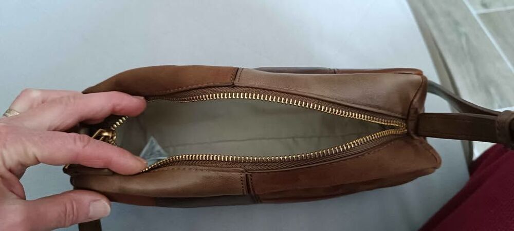 Sac &agrave; main neuf Maroquinerie