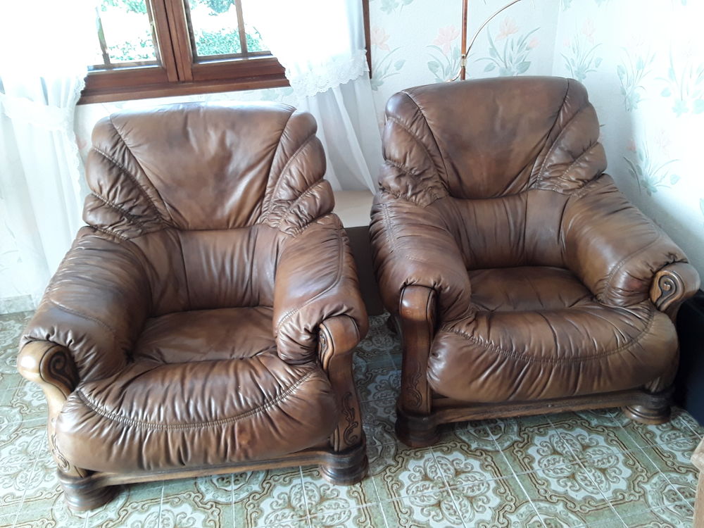 CANAPE et 2 FAUTEUILS Cuir/bois Meubles