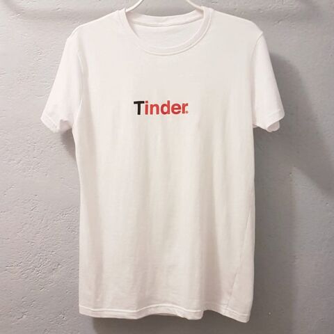 T-shirt Tinder, taille S - 36 , NEUF N�mes (30)