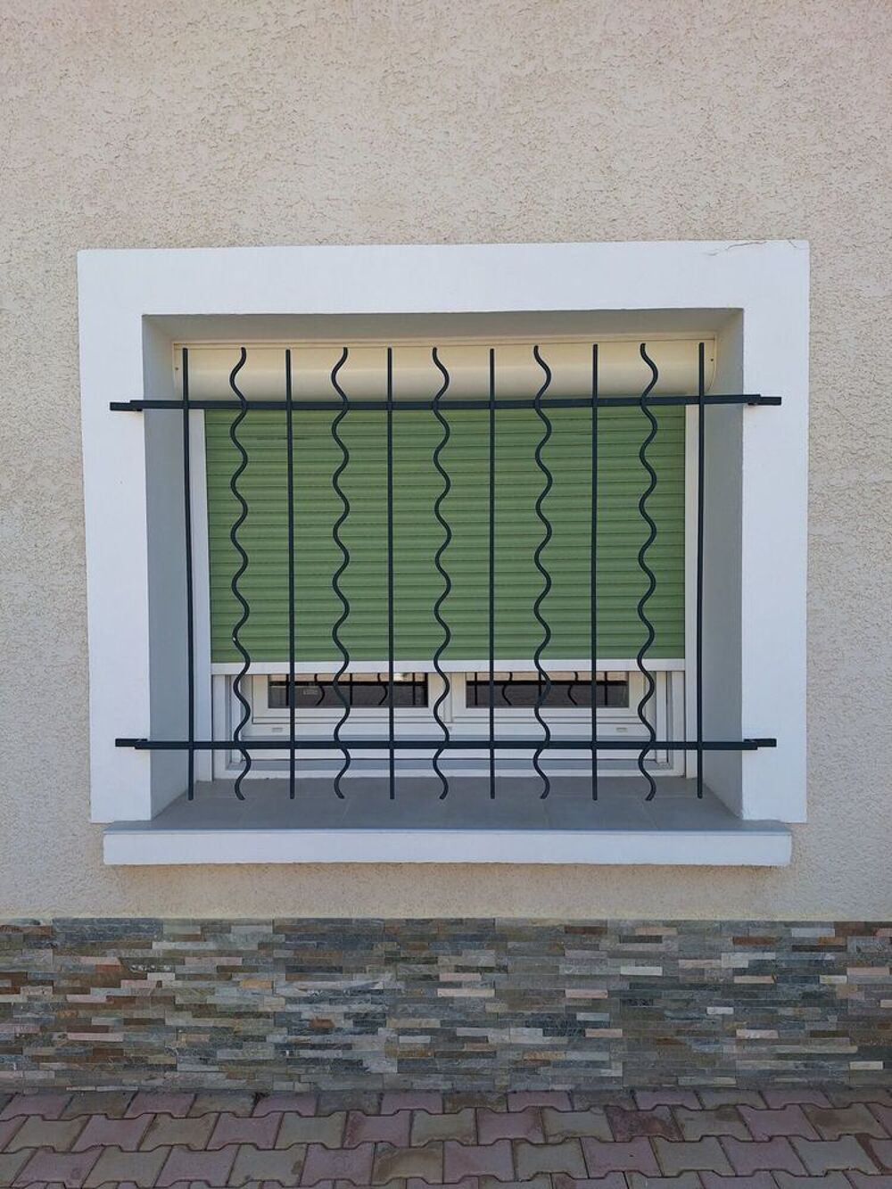Grilles fer forg&eacute; pour fen&ecirc;tre . Bricolage