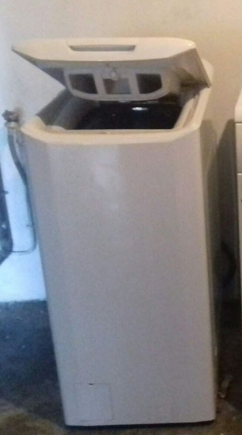 LAVE LINGE MARQUE CANDY 5,5 KG Electroménager