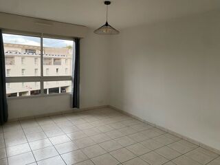  Appartement à louer 2 pièces 39 m²